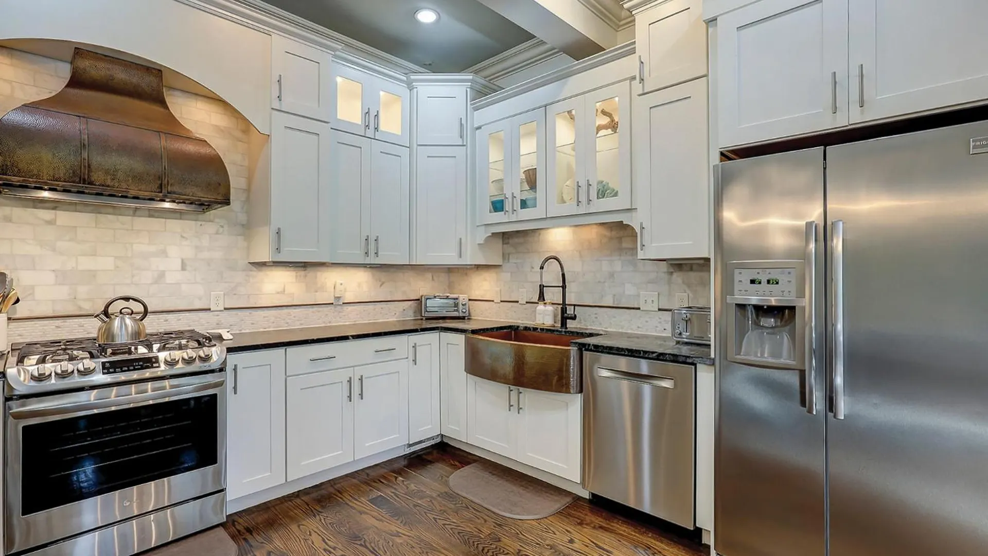 Holiday home New Listing 5 Bedroom Luxury Beach Home W Private Pool Three Master Suites Granite Hilton Head Island United States